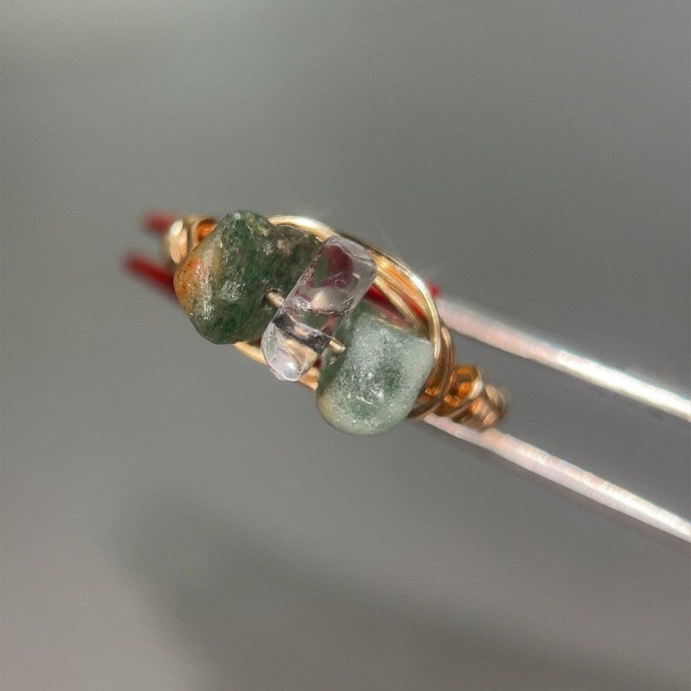 ‎Gold Wire Handmade 3-Stone Ring - Picture 2 of 6